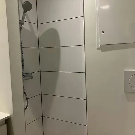 Lägenhet And Spacious For 4 *